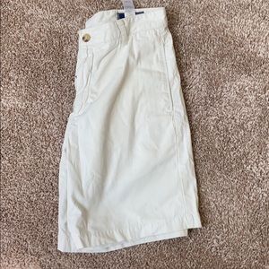 Vineyard vine club shorts.